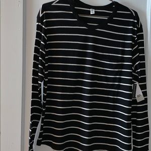 BP stripes black and white